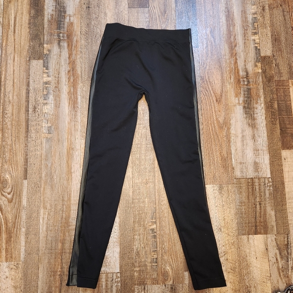 No Boundaries Pants - No Boundaries Leggings